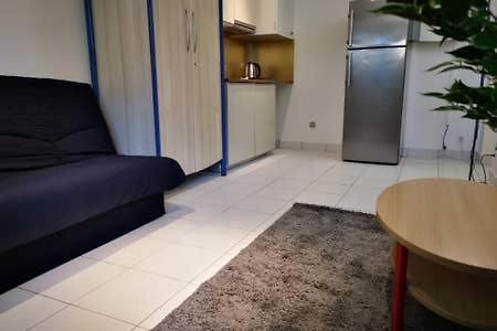 Charmant Studio Meuble 30 Min Paris, 5 Min Evry, Proche Aeroport Orly Ris-Orangis ภายนอก รูปภาพ